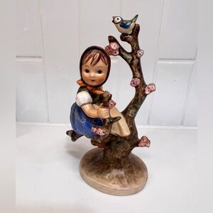 Vintage Hummel Figurine Apple Tree Girl 141/1 TMK 4 6”